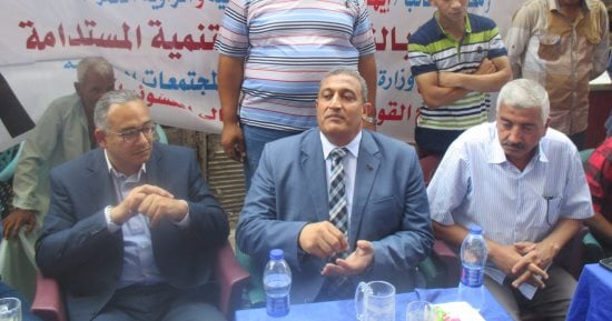 ممثلا الإسكان ومحافظة القاهرة يلتقيان أهالى السكاكينى لتطوير المنطقة