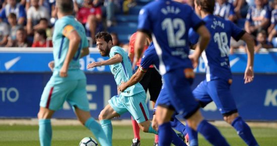 شاهد.. ميسي يحرز هدف برشلونة الأول أمام ألافيس بمجهود فردى