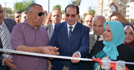 بالفيديو والصور.. محافظ الدقهلية يفتتح معرض منتجات عيد الأضحى ومستلزمات المدارس