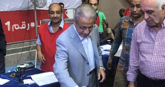 السفير السعودى فى مصر يدلى بصوته فى عمومية الأهلي