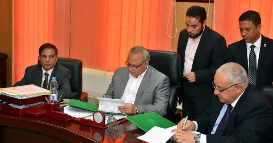 بروتوكول تعاون بين الشرقية و الهيئة العربية للتصينع لصيانة المدارس