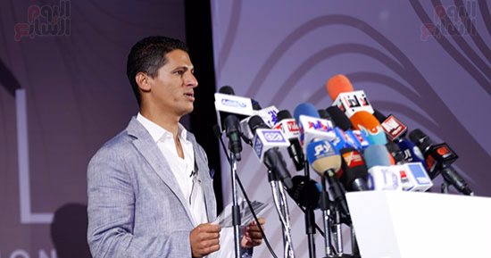 عمرو منسى يشكر بشرى وهند صبرى على جهدهما لخروج مهرجان الجونة للنور