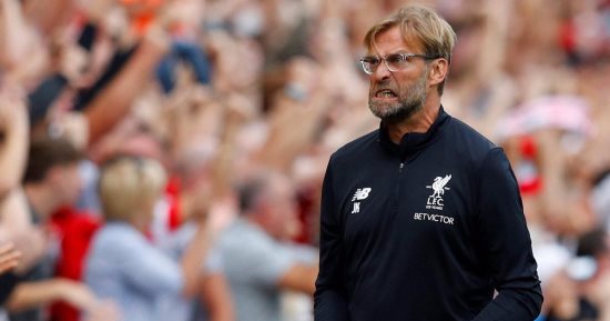 عمرو جمال ساخرًا من مدرب ليفربول: "طلّعت الحصان؟ اشرب يا كلوب"