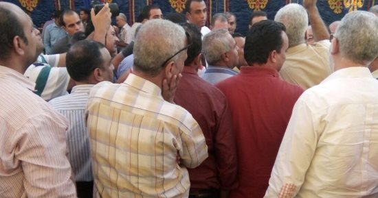 بالفيديو.. أعضاء المقاولون الدائمون يعترضون على عدم مشاركتهم فى العمومية