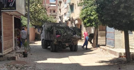 بالصور.. حملات نظافة وتمهيد طرق بقرى قلين فى كفر الشيخ
