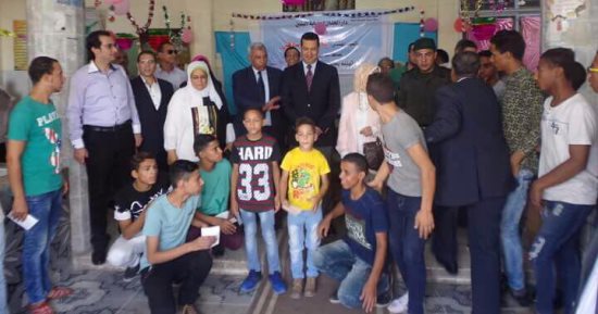 محافظ أسيوط يقدم الهدايا لأطفال دار الحنان لرعاية البنين بمناسبة عيد الأضحى