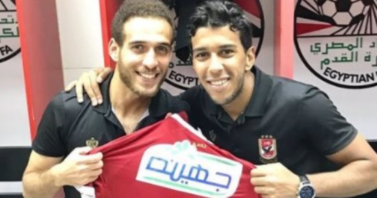 حمودى عقب التنازل عن رقم 4 لهشام محمد: "لايق عليك يا H"