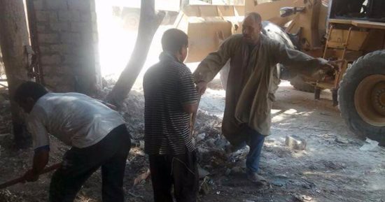 رفع 15 طن مخلفات وقمامة من قرية الزرابى ببنى سويف