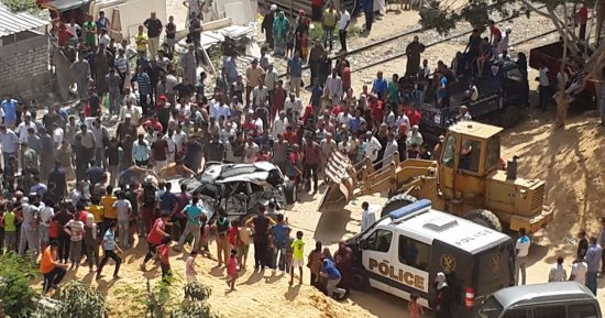 إصابة شخصين فى حادث اصطدام قطار بسيارة ملاكى وسط الإسكندرية