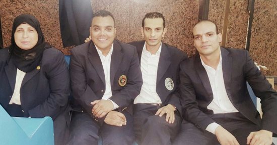 بالصور.. إحباط تهريب أدوية كبد بنصف مليون جنيه فى مطار القاهرة