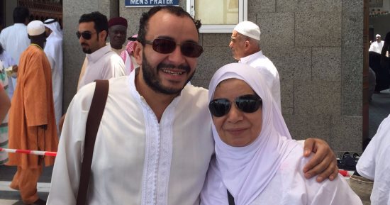 شاهد حسام داغر يلتقى الليثى وبيومى فؤاد أثناء أدائه مناسك الحج
