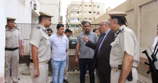 بالصور.. مدير أمن دمياط يتفقد تأمين المحاكم والنيابات