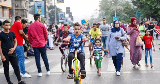 بدء توافد المصلين على مسجد "مصطفى محمود" لأداء صلاة عيد الإضحى