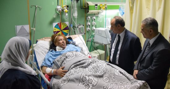 بالصور.. محافظ الإسكندرية يتفقد الخدمات الطبية بمستشفى رأس التين العام