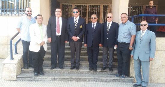 بالصور ..وزير التعليم العالى يزور المرضى بمستشفيات سموحة فى أول أيام العيد