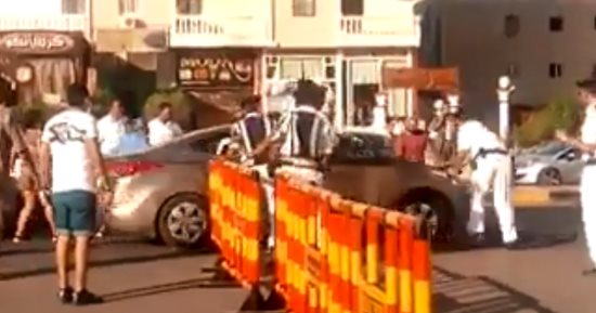 بالفيديو..القبض على سائق اقتحم كمينا أمنيا بالغردقة