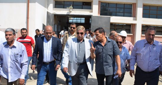 محافظ الاسماعيلية يتفقد محطة مياه الشرب الكبرى فى التل الكبير 