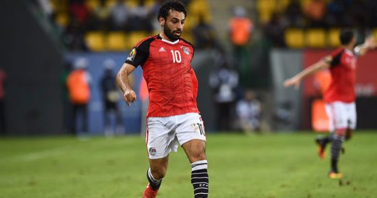 بالفيديو.. تحية خاصة لـ"صلاح" فى إحماءات المنتخب استعداداً لأوغندا