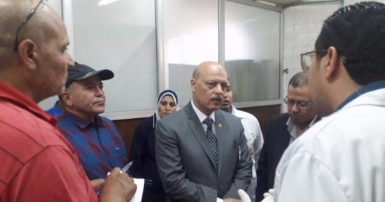 بالصور.. إحالة مدير مستشفى بالغربية و24 طبيبًا وموظفًا للتحقيق بسبب الغياب 