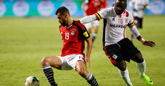 بالصور.. الشوط الأول.. منتخب مصر يتقدم على أوغندا بهدف لصلاح فى التصفيات المونديالية