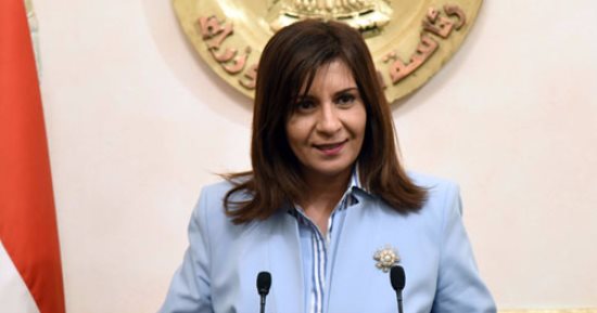 وزيرة الهجرة تهنئ سولاف درويش لاختيارها أول سكرتير عام للهجرة باتحاد عمال مصر