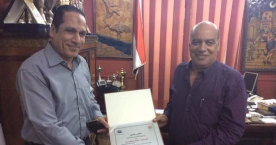 تكريم وكيل تعليم الغربيه لمساهمته بالمشاركة بأنشطة المديرية لذوى الاحتياجات الخاصة