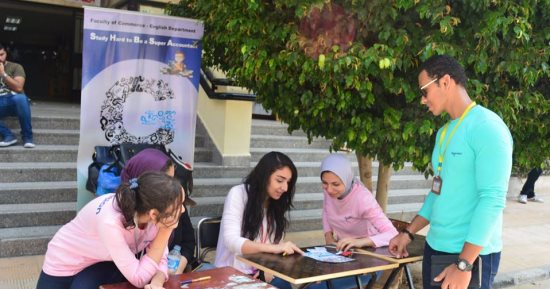 بالصور..بدء سحب الملفات للطلاب الجدد بكلية التجارة جامعة الإسكندرية