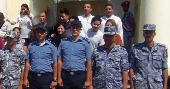 بالصور.. القوات البحرية تعلن إنقاذ 17مصريا وماليزيا من الغرق بالبحر الأحمر