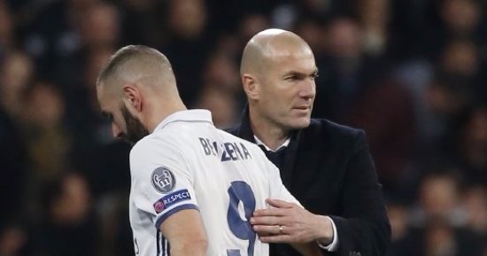 زيدان: بنزيما لاعب كبير ويقدم مستوى ممتاز