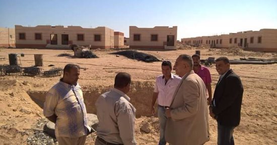 نائب وزير الإسكان يتفقد مشروع مساكن الروضة فى الغردقة  
