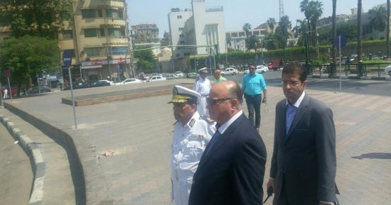 مدير أمن القاهرة يتفقد انتشار الخدمات الأمنية بالميادين عقب صلاة الجمعة