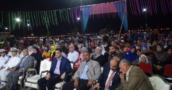 بالفيديو والصور.. افتتاح برنامج "صيف السويس" بالكورنيش على أنغام السمسمية