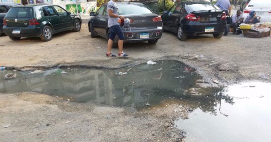 شكوى من تهالك شبكة الصرف الصحى فى شارع عباس العقاد بمدينة نصر