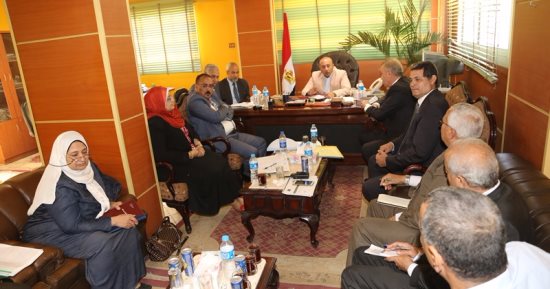 محافظ المنوفية : إعداد قائمة بكافة المشروعات ووضع جدول زمنى للإنتهاء منها
