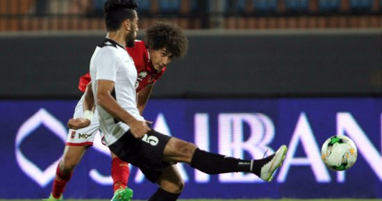 بالفيديو والصور.. الطلائع يتقدم على الأهلى بهدف "صلاح"