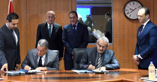 رئيس الوزراء يشهد توقيع عقد شراكة مع بالم هيلز لتطوير 3آلاف فدان بـ 6أكتوبر