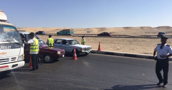 بالصور.. المرور يشن حملات مكبرة لرصد متعاطى المخدرات على الطرق السريعة