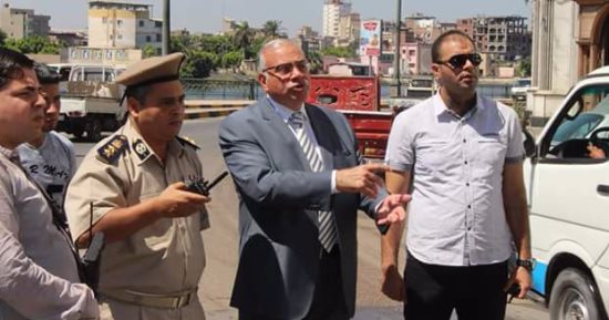 مدير أمن دمياط يقود حملات انضباطية لإزالة الاشغالات بالشوارع والميادين