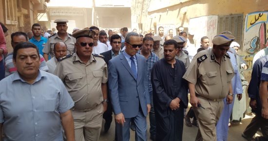 بالفيديو والصور.. جنازة الشهيد سامح عبود فى طوخ تتحول لمظاهرة ضد الإرهاب