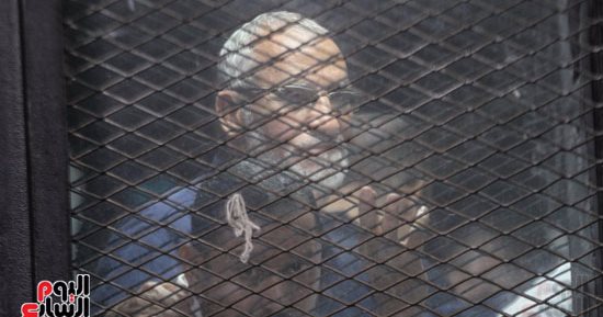 جنايات بنى سويف تحدد اليوم مصير بديع و92 آخرين فى "أحداث بنى سويف"