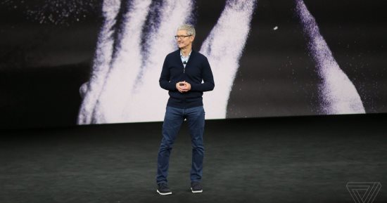 رئيس أبل: ميزة Face ID بهاتف آيفون X آمنة ولا تنتهك خصوصية المستخدمين