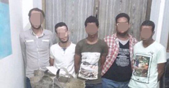 القبض على 5 أشخاص أثناء تنقيبهم عن الآثار فى مشتول السوق بالشرقية