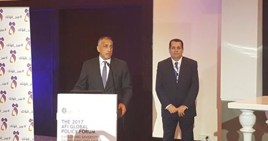 طارق عامر: المرأة ثروة المجتمع.. وأمى علمتنى جرأة التعبير عن الرأى