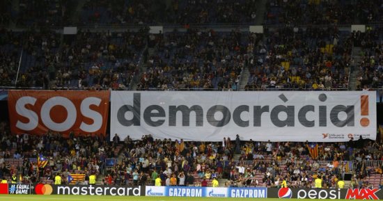 "يويفا" يرفض معاقبة برشلونة بعد المطالبة بانفصال كتالونيا 