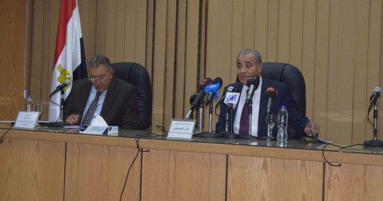 ​وزير التموين يكلف "القابضة الغذائية" ببدء معاينة منافذ المتقدمين لمشروع جمعيتى