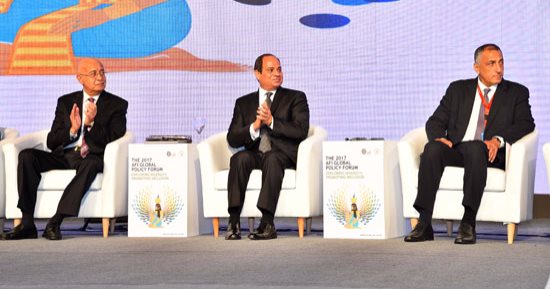 السيسى: الشعب المصرى الجندى المجهول فى تحمل الإجراءات الاقتصادية