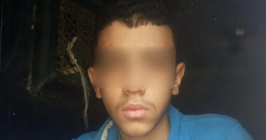 طلاب بدرجة مجرمين.. تلميذ يقتل والده بسبب المصروف..وآخر ينهى حياة جدته لسرقة مشغولاتها..وطالب حقوق يعتدى على أمن كنيسة.. وأستاذ علم النفس:غياب التربية بالمنزل السبب.. محامٍ: القانون أجاز تخفيض العقوبة على الحدث