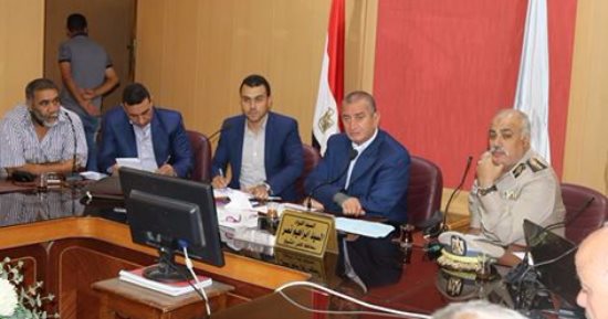  محافظ كفرالشيخ يتابع تنفيذ مشروعات الخطة الاستثمارية بالقطاعات الخدمية