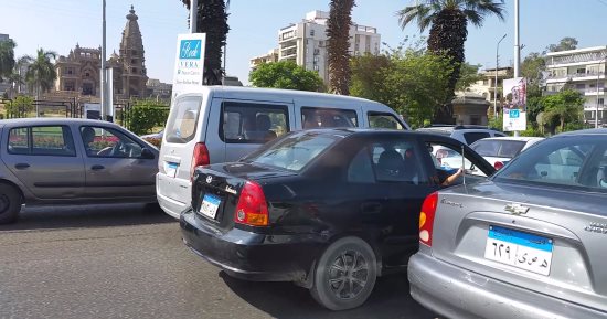 كثافات مرورية بمحيط جامعة القاهرة ومحور صفط اللبن بسبب زيادة الأحمال