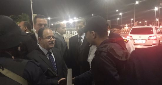 وزير الداخلية يجرى جولة تفقدية بمطار شرم الشيخ لتأمين مؤتمر الشمول المالى
